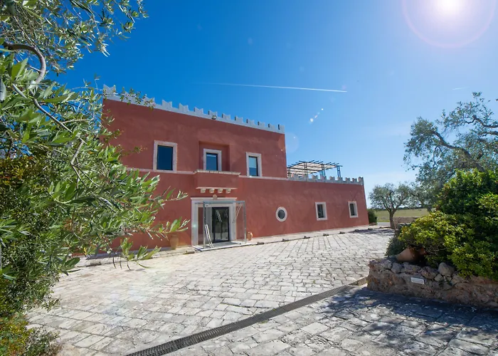 Hotel with Tennis: Grand Hotel Masseria Santa Lucia